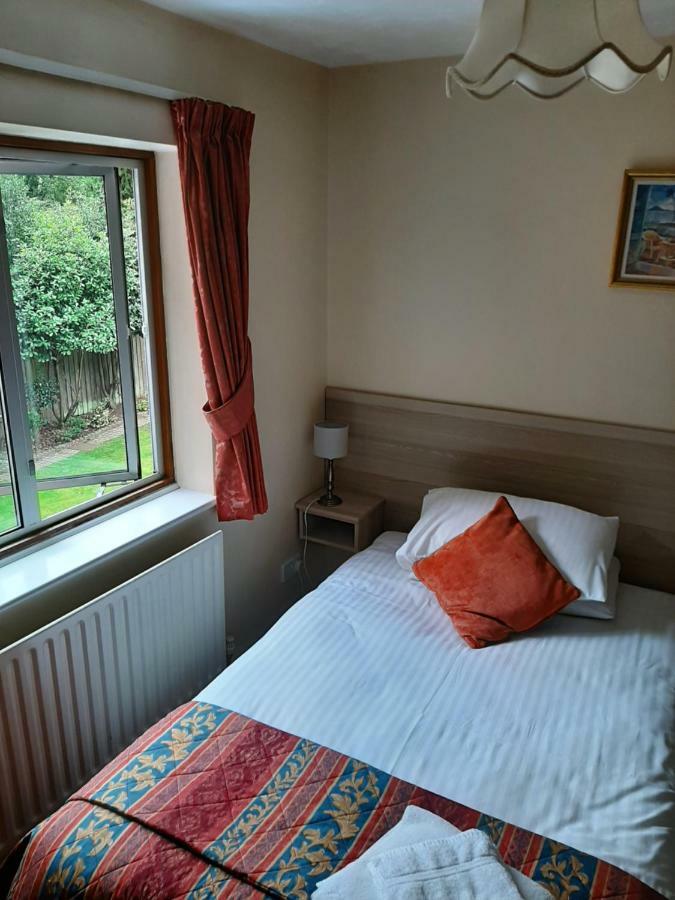 The Pilgrim'S Guest House Newbury  Kültér fotó
